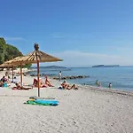 Luxury Elit Apartment, Private Free Parking Apartamento *