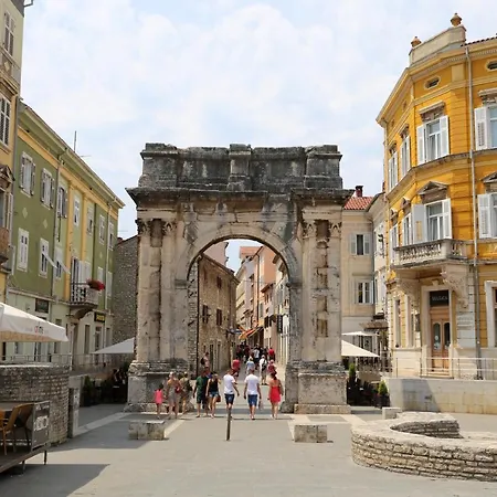 Apartmán Luxury Elit Apartment, With Private Free Parking Pula